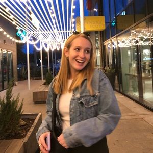 Meet your Posher, Caroline